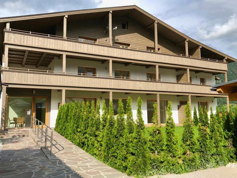 Christinenhof 5 Mit Grossem Balkon *